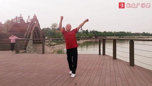 跳舞的吃瓜,一场别开生面的舞蹈盛宴-第2张图片-网曝911黑料热点事件