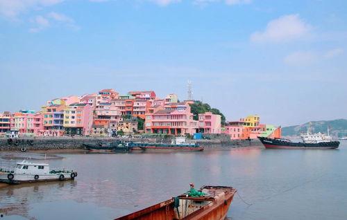 温岭石塘吃瓜,夏日炎炎，瓜香四溢的休闲时光-第1张图片-网曝911黑料热点事件